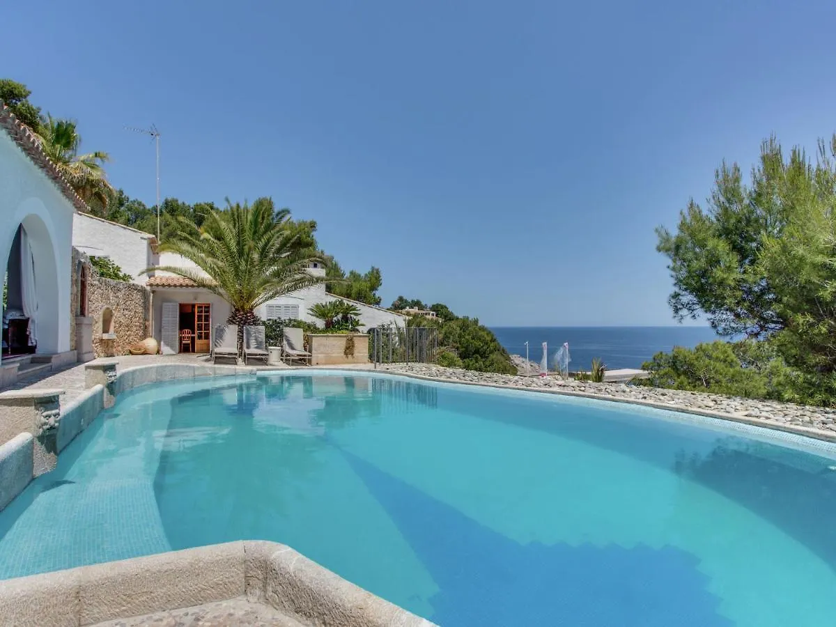 Villa Belvilla By Oyo Ratjada Font de Sa Cala Spanyolország